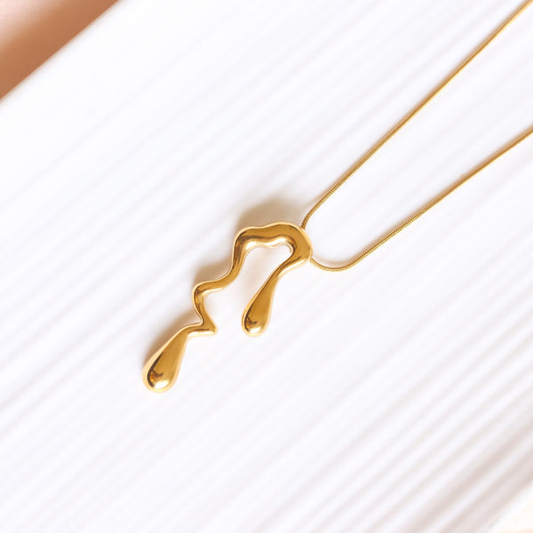 Stella Necklace