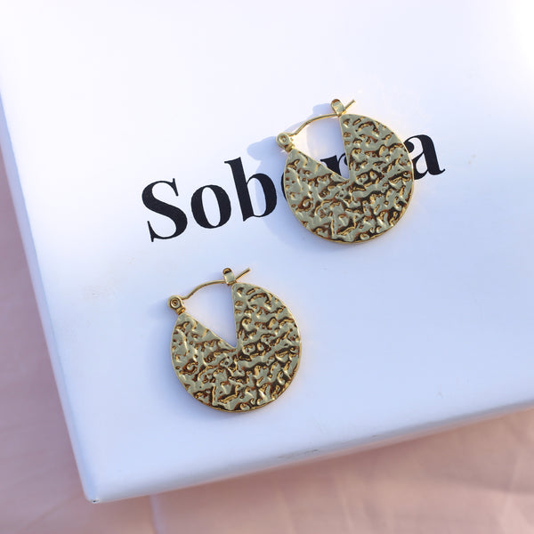 Luna Hoops